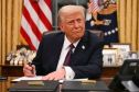 Trump ký đạo luật trừng phạt Nga, Iran sâu rộng
