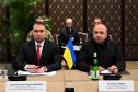 Ukraine có phải xin phép Washington để tự vệ?