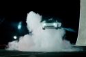 Tesla ra mắt ô tô bay, nhào lộn trên không trung như phim viễn tưởng