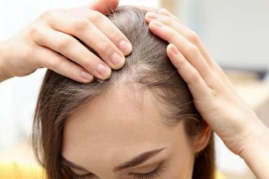 5 thói quen gây hại khiến tóc ngày càng mỏng đi
