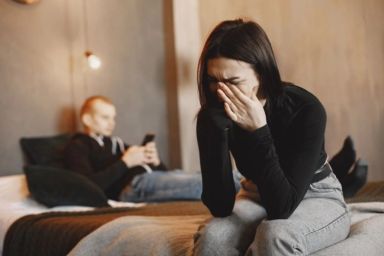 7 cảm giác báo hiệu bạn yêu sai người
