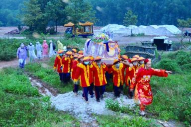 Quy định tổ chức lễ tang không quá 72 giờ, cấm rải tiền, vàng mã trên đường