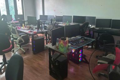 'Xưởng' hack Facebook của nhiều người bị triệt phá