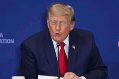 NBC, ABC và CNN từ chối phát trực tiếp bài phát biểu của Trump