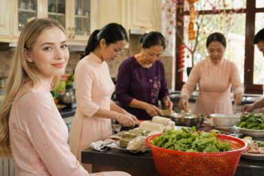 Một nàng dâu Úc về quê ăn Tết và câu hỏi khiến nhiều gia đình Việt phải chạnh lòng