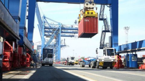 Xuất nhập khẩu hàng hóa chịu ảnh hưởng trước căng thẳng Nga - Ukraine