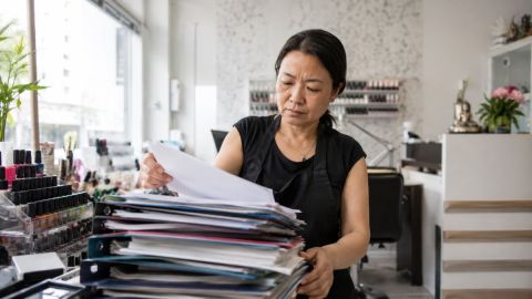Chủ tiệm ở Đức có thể “đứng hình” chỉ vì không tìm ra giấy tờ trong 5 phút