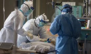 Hơn 25.000 ca tử vong vì COVID-19 tại California, bệnh viện quá tải