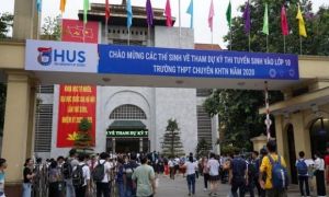 Trường đầu tiên ở Hà Nội tạm hoãn kỳ thi tuyển sinh vào lớp 10