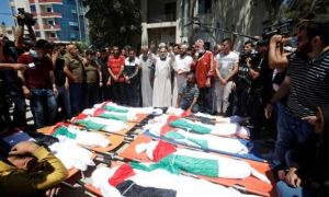 Gia đình 10 người Palestine chết thảm vì tên lửa Israel