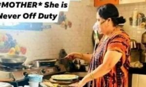 Dư luận Ấn Độ phẫn nộ với hình ảnh người mẹ đeo máy thở vẫn phải nấu cơm
