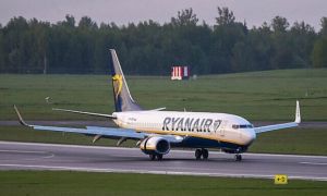 Vụ máy bay Ryanair bị Belarus ép hạ cánh: Thổi bùng khủng hoảng hàng không...