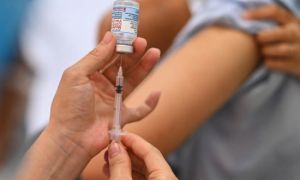 Tìm được nguồn vaccine, 4 hiệp hội muốn Chính phủ hỗ trợ thủ tục nhập