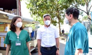 Trò chuyện trực tuyến với Thứ trưởng Nguyễn Trường Sơn và 2 giám đốc bệnh viện...