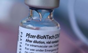 Phát hiện mới về hiệu quả của vaccine Pfizer ở trẻ 12-18 tuổi