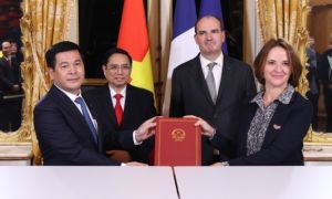 Thủ tướng Phạm Minh Chính và Thủ tướng Pháp chứng kiến nhiều thỏa thuận hợp...