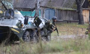 Ukraine tập trận quy mô lớn sát biên giới Belarus