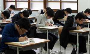 Tiết lộ về kỳ thi đại học áp lực, kéo dài 9 giờ ở Hàn Quốc