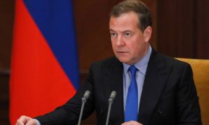 Ông Medvedev: Quan chức EU ''hoang tưởng'' về việc Nga tấn công hạt nhân ở...