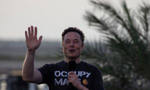 Elon Musk ‘quay xe’, tuyên bố tiếp tục tài trợ Internet Starlink cho Ukraine