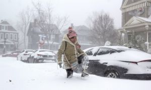 Dân Mỹ chật vật dưới bão tuyết