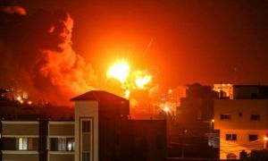 Israel không kích Dải Gaza, trả đũa vụ phóng rocket