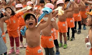 Nhật Bản lập cơ quan giải quyết các vấn đề trẻ em