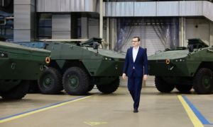 Ukraine đặt mua 100 xe thiết giáp từ Ba Lan