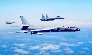 Đài Loan nói 33 máy bay, 10 tàu quân sự Trung Quốc áp sát hòn đảo