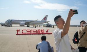 Máy bay chở khách do Trung Quốc sản xuất đi vào hoạt động