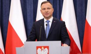 Chính trường Ba Lan ''náo động'' khi Tổng thống cam kết ký luật liên quan đến...