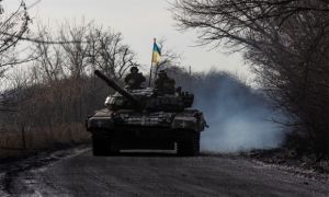 Ukraine tuyên bố ngăn đà tiến của Nga ở miền đông