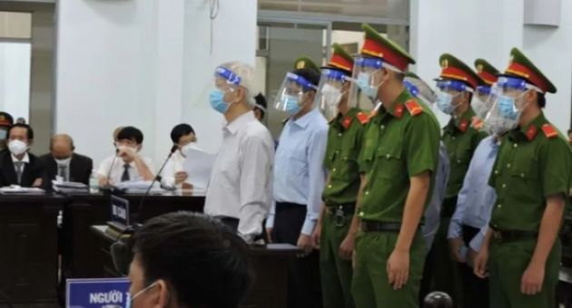 Xét xử 7 bị cáo cựu lãnh đạo UBND tỉnh Khánh Hòa và các sở vi phạm tại núi...