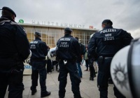 400 cảnh sát Đức truy quét băng ma tuý - 0