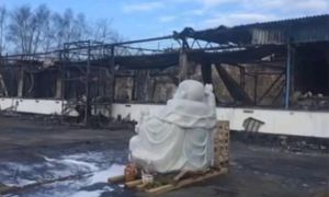 Hỏa hoạn thiêu rụi ngôi chùa Vạn Phước ở Neunenkirchen, Greifswald