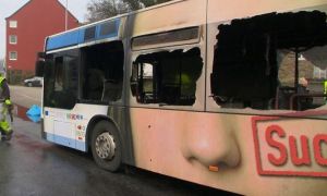 Mönchengladbach: Xe Bus đột ngột cháy, hành khách hoảng loạn
