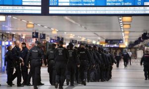 NÓNG: Tấn công bằng rìu ở nhà ga chính thành phố Düsseldorf, miền tây nước Đức