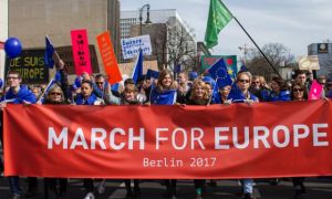 Đức: Hàng nghìn người biểu tình bảo vệ EU ở Thủ đô Berlin