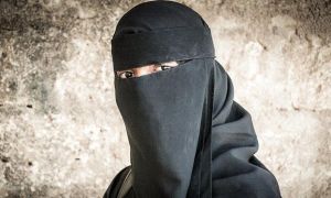 Điều gì khiến nhiều phụ nữ Đức chạy theo IS?
