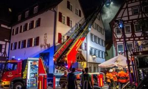 Cháy lớn ở nhà xã hội gần Stuttgart: Hai người chết, 3 người thương nặng
