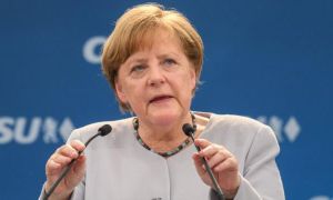 Thủ tướng Đức cam kết không giảm phúc lợi để tăng chi tiêu quốc phòng