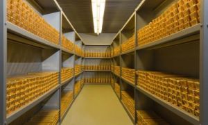 Đức đã đưa 370 tấn vàng dự trữ từ Pháp về nước