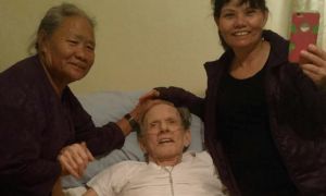 Ông người Mỹ, bà người Việt, và đứa con lai trùng phùng sau 48 năm