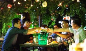 Chén rượu… là đầu câu chuyện: Vì sao người Việt thích ‘nhậu’?