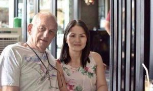 Chuyện vợ Việt - chồng Tây: Khóc vì nhớ cơm Việt