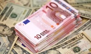 Euro giảm mạnh do lo ngại bất ổn chính trị tại Đức