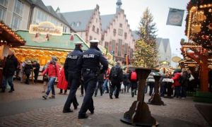 Đức: Phát hiện một hộp đạn lớn 200 viên trong chợ Giáng sinh ở Berlin