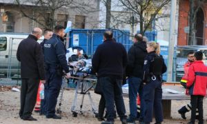 Berlin: Kinh hoàng pháo hoa nổ trúng mặt, hai trẻ bị thương nặng