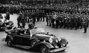 Siêu xe của trùm phát xít Đức Hitler được rao bán mức giá kỷ lục