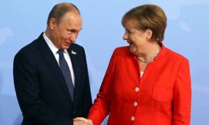 Thủ tướng Merkel thỉnh thoảng gửi tặng ông Putin bia Đức